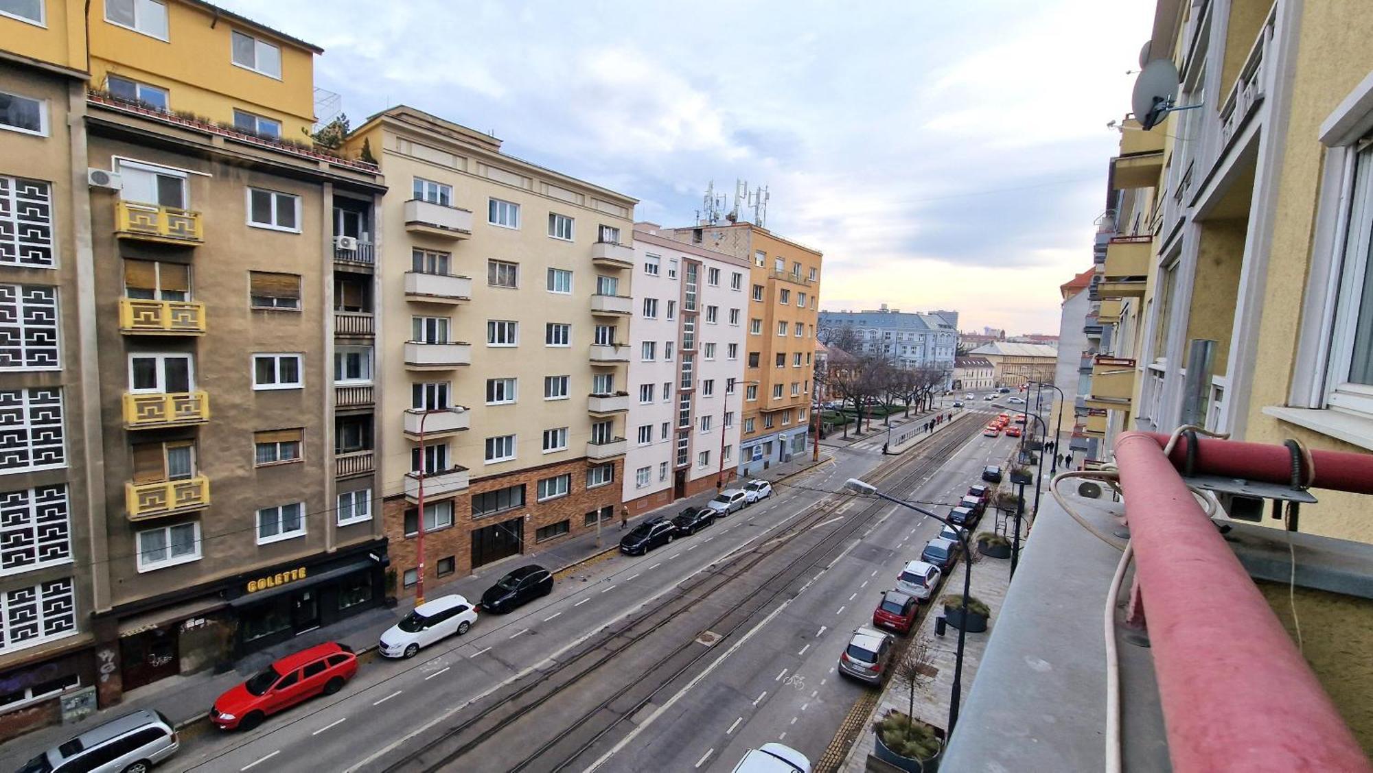 3 Room City Center Apartment By Bratislavatrip Dış mekan fotoğraf